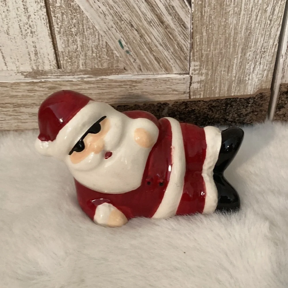 Santa Yoga Shakers
